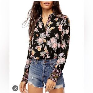 Free People size large NWOT Hold On To Me buttondown